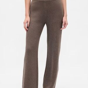 Gap sweater pants